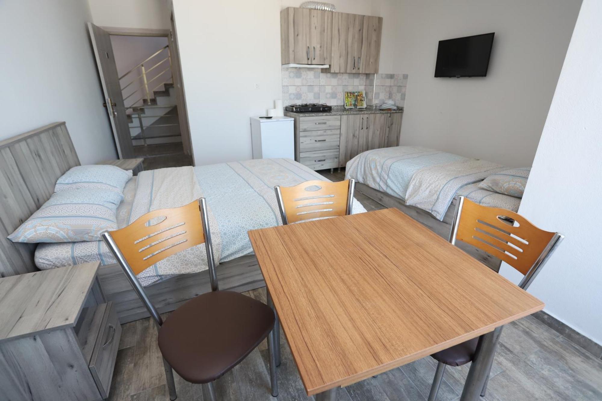 Rueya Pansiyon Apart Otel Yukarı Yukarı Kocaali Buitenkant foto