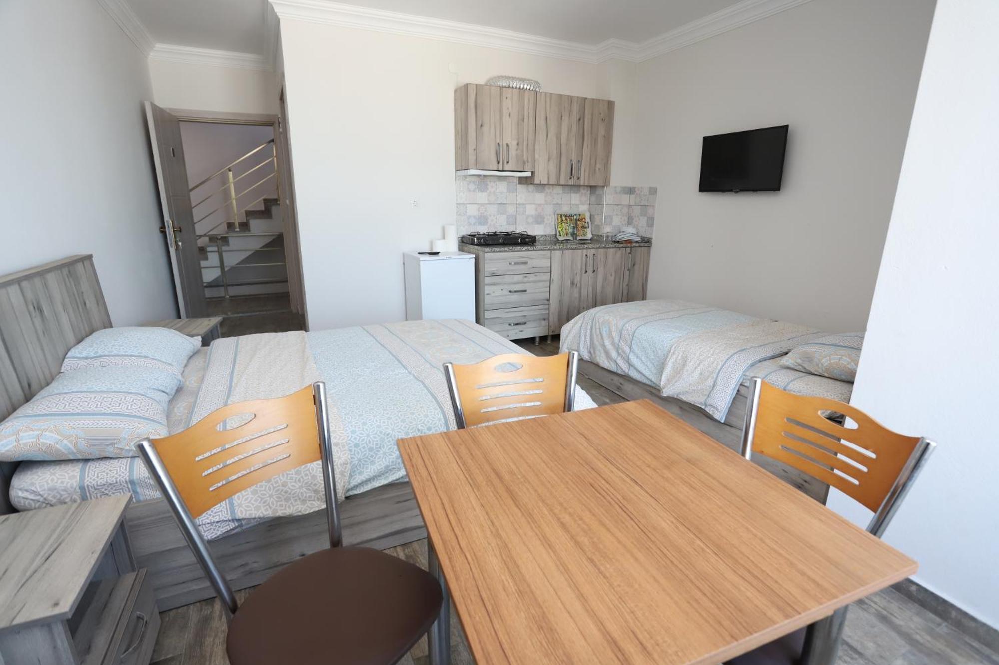 Rueya Pansiyon Apart Otel Yukarı Yukarı Kocaali Buitenkant foto