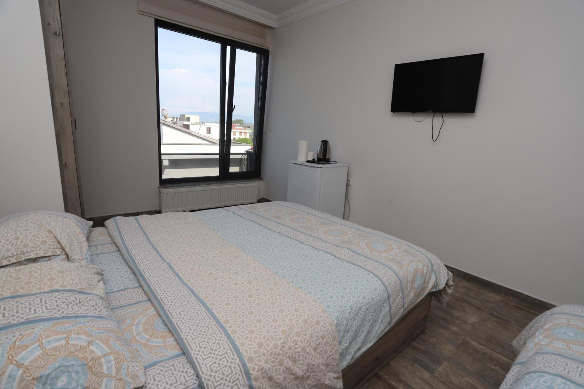 Rueya Pansiyon Apart Otel Yukarı Yukarı Kocaali Buitenkant foto