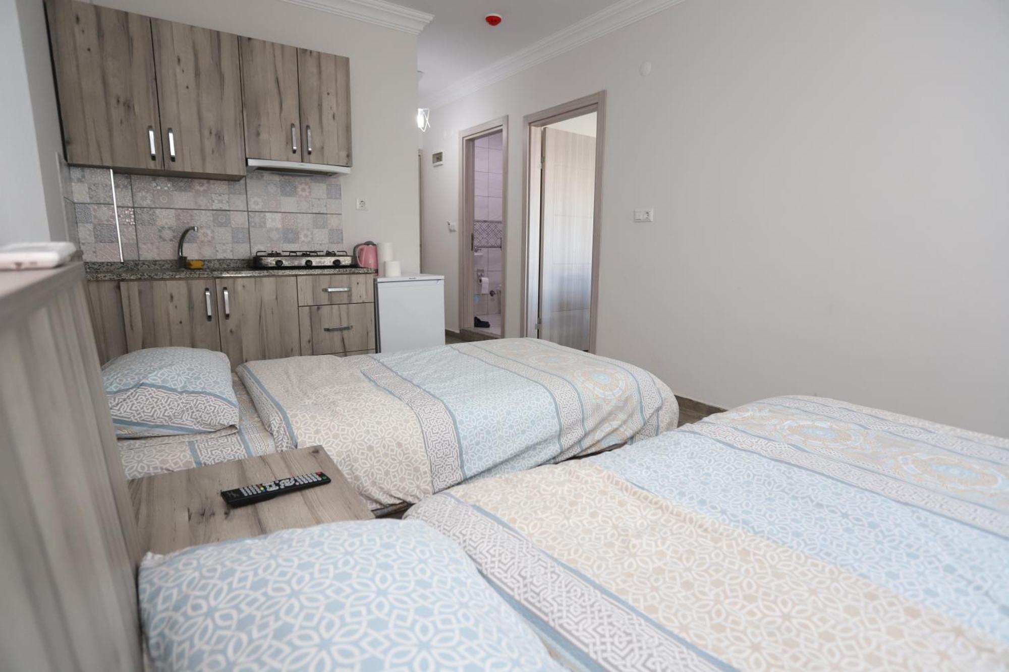 Rueya Pansiyon Apart Otel Yukarı Yukarı Kocaali Buitenkant foto